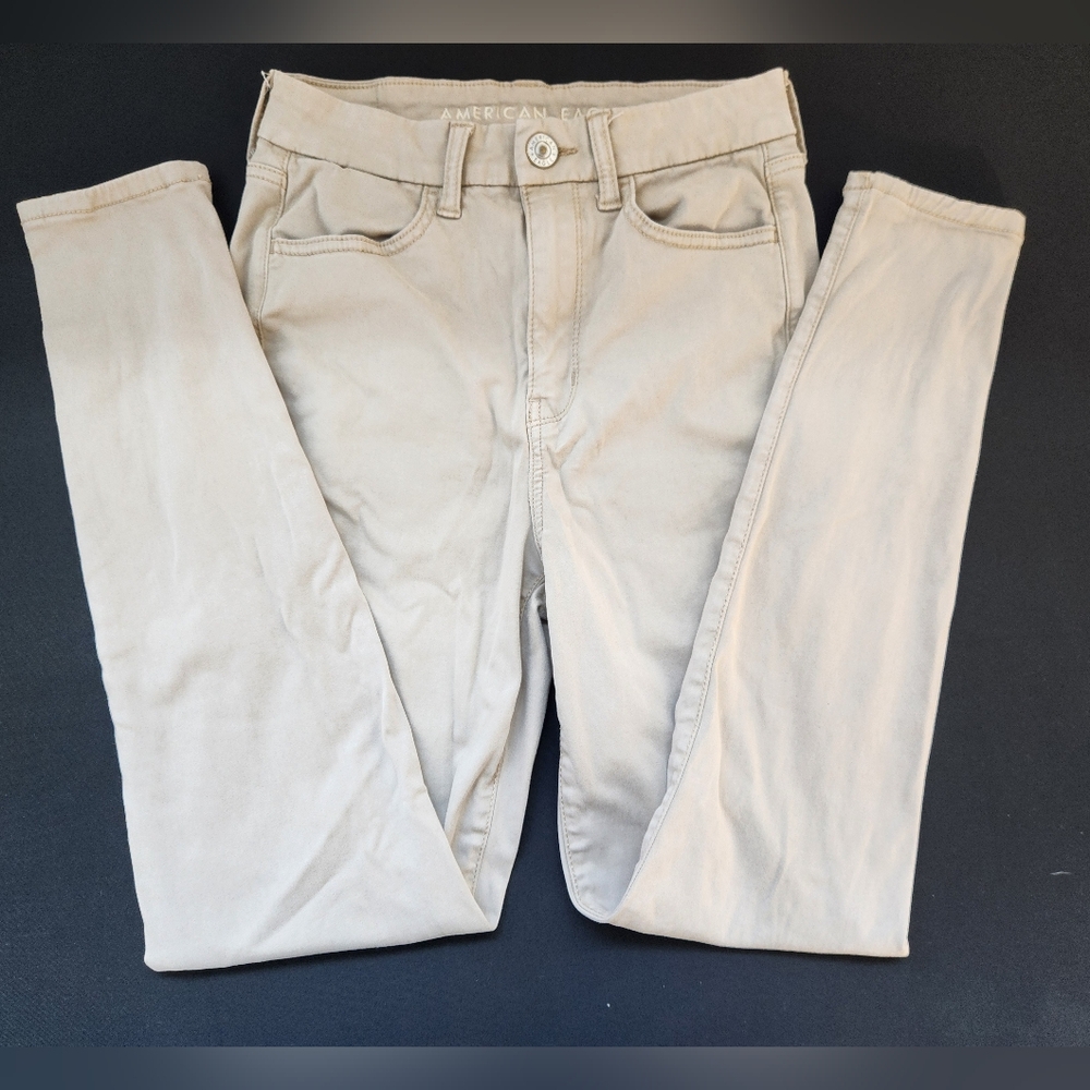 American Eagle Curvy Cream Jeggings